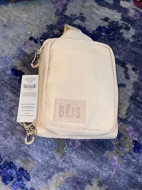 BEIS THE SPORT SLING
IN BEIGE